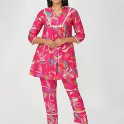 Bindigasm Floral Printed V-Neck Tunic With Trousers-image-21