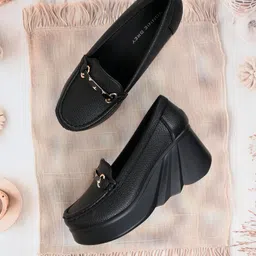 Ronnie Grey Women Textured PU Loafers-image-8