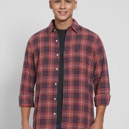 AMERICAN EAGLE OUTFITTERS Men Slim Fit Tartan Checks Opaque Checked Casual Shirt-image-78