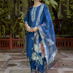 VredeVogel Women Floral Embroidered Regular Kurta with Trousers & With Dupatta-picture-19