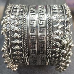 Sangria Oxidised Ghunghroo Bangle-image-51