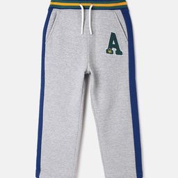 United Colors of Benetton Boys Colourblocked Mid-Rise Trousers-image-98