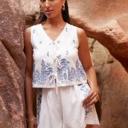 AND Embroidered Top With Shorts Co-Ords-image-43