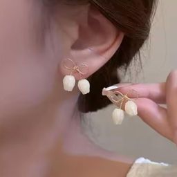 Tipsy closet Contemporary Drop Earrings-16