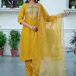 SANISA Women Ethnic Motifs Regular Sequinned Kurta with Trousers & With Dupatta-23