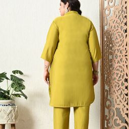 PrettyPlus by Desinoor.com Plus Size Embroidered Mirror Work Roman Silk Tunic With Trouser image 5