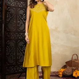 House of Pataudi Women Floral Embroidered Kurta with Palazzo-image-84