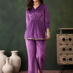 Sangria Purple V-Neck Three-Quarter Sleeves Velvet Top With Trouser-picture-27