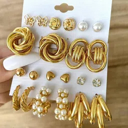 GOLDIWALA Set of 11Gold-Plated Pearls Beads Beaded Circular Shaped Hoop Earrings-14