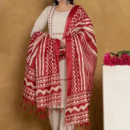 Samhitas Women Floral Embroidered Regular Kurta with Trousers & With Dupatta-image-9