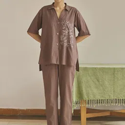 Raas by Ekta Stopping by Woods Floral Embroidered Shirt Collar Shirt With Trousers Co-Ords-image-29