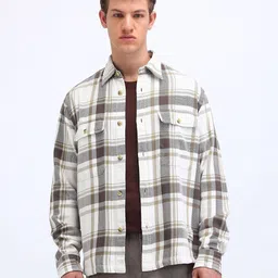 Flying Machine Men Spread Collar Tartan Checked Cotton Casual Shirt-image-91