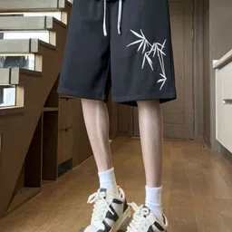 Men Graphic Printed Regular Fit Knee Length Shorts-picture-9