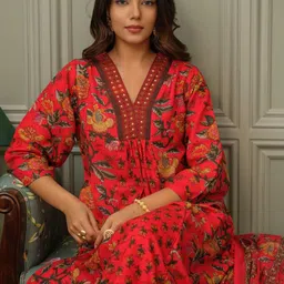 House of Pataudi Floral Printed V Neck A Line Kurta With Trousers & Dupatta-7