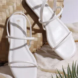DIVASTRI Women Synthetic Leather Open Toe Flats-image-77
