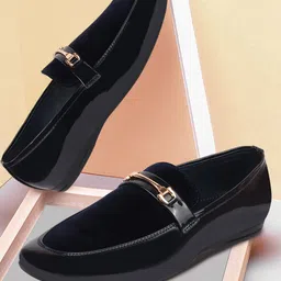 FAUSTO Men Black Solid Formal Loafers-image-18