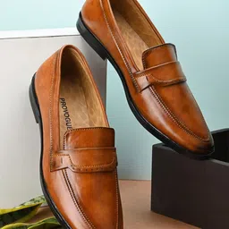 Provogue Men Textured Formal Loafers-image-29