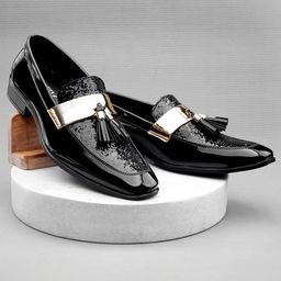 Bxxy Men Textured Round Toe Loafers-image-8