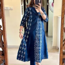 KALINI Women Printed Regular Kurta with Trousers & With Dupatta image 3
