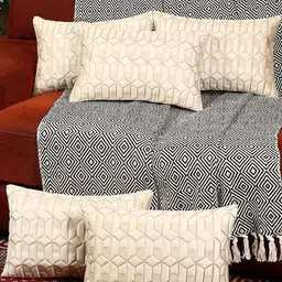TANLOOMS Cream & Gold 5 Pieces Geometric Printed Velvet Rectangle Cushion Covers-43