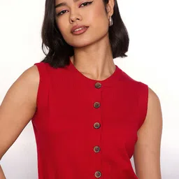 SASSAFRAS Knited Round Neck Button Down Top image 3