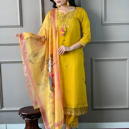 BAESD Floral Embroidered Notch Neck Chanderi Cotton Kurta With Trousers And Dupatta-30
