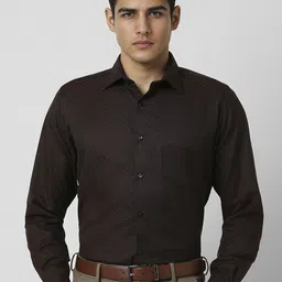 Van Heusen Men Regular Fit Spread Collar Textured Cotton Formal Shirt-image-67