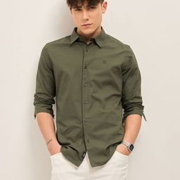 THE BEAR HOUSE Men Cutaway Collar Solid Cotton Slim Fit Casual Shirt-image-37