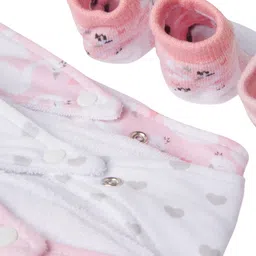 Juniors by Babyshop InfantsPack Of 5 Printed Bibs & Booties image 4