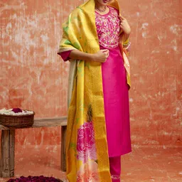 VredeVogel Women Floral Embroidered Regular Thread Work Kurta with Trousers & With Dupatta-picture-26