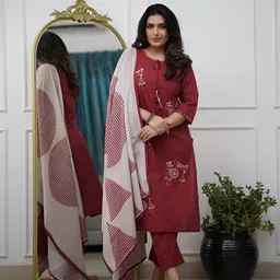 Happy Design Women Ethnic Motifs Embroidered Pure Silk Kurta with Trousers & Dupatta-picture-27
