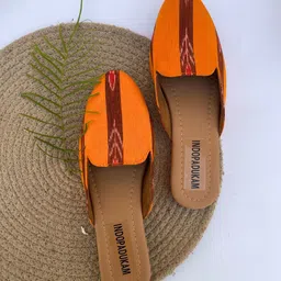 Indopadukam Women Printed Ethnic Mojaris Flats-picture-28