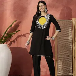 Sangria Black And White Mirror Work Round Neck Tunic With Trousers-picture-14