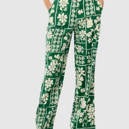 Forever New Women Floral Printed Straight Fit High-Rise Regular Trousers-image-44