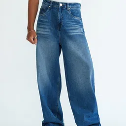 FREAKINS Men Wide Leg Mid-Rise Light Fade Jeans-image-10