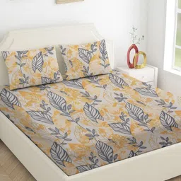 Star Weaves Yellow & White Floral 200 TC King Bedsheet with 2 Pillow Covers-59