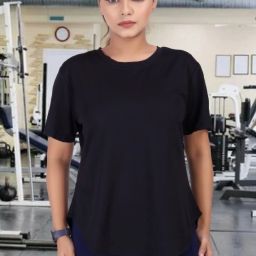 Women Solid Round Neck Reversible Polyester Black T-Shirt-image-82