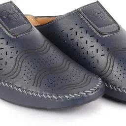 Ethnic Wedding Party Back Open Laser Cut Design Juttis and Mojaris For Men-image-85