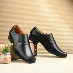 Stylish Shoes for Men Slip On For Men-image-89