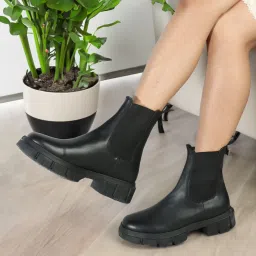 Women Black Solid Mid-Top Chelsea Boots Boots For Women-image-69