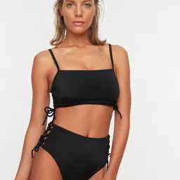 Trendyol Mid-Rise Inner Elastic Briefs-image-18