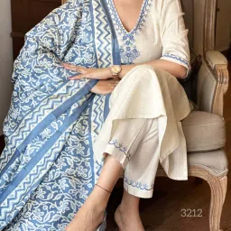 elepants Embroidered Kurta, Trouser/Pant & Dupatta Set image 2