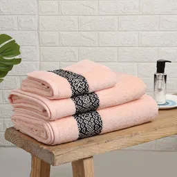 SPACES Aurum Pink & Black 3 Pieces Geometric Self Design Pure Cotton 500 GSM Towel Set-36