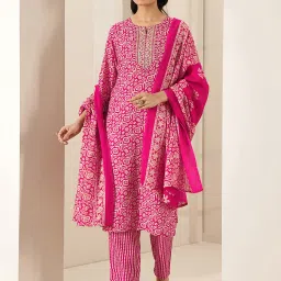 Women Cotton Blend Kurta Pant Dupatta Set-picture-14
