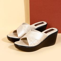 valiosaa Women Wedges Sandal-picture-44