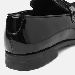 Carlton London Men Black Solid Suede & Glossy Finish Evening Loafers image 2