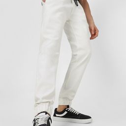 Urbano Fashion Men White Mid-Rise Clean Look Stretchable Jogger Jeans-image-70