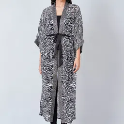 First Resort by Ramola Bachchan Women Printed Longline Tie-Up Shrug-38