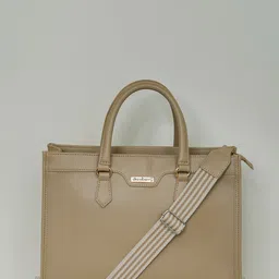DressBerry Women Solid Structured Leather Handheld Bag-image-26