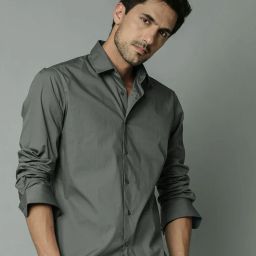 Men Slim Fit Solid Spread Collar Casual Shirt-image-83